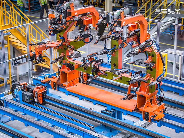 打造“中国宝马”品质 探秘华晨中华全新智能制造工厂